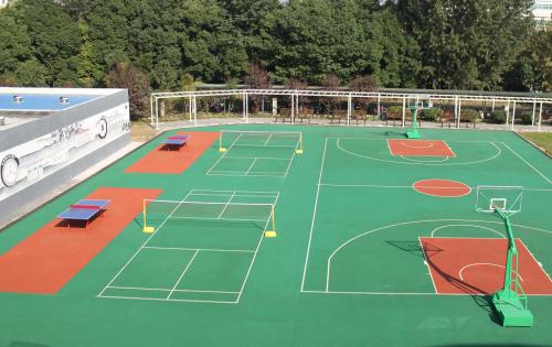 秋阳扮亮漂亮厂区，，，，云顶国际扮亮纯净心情